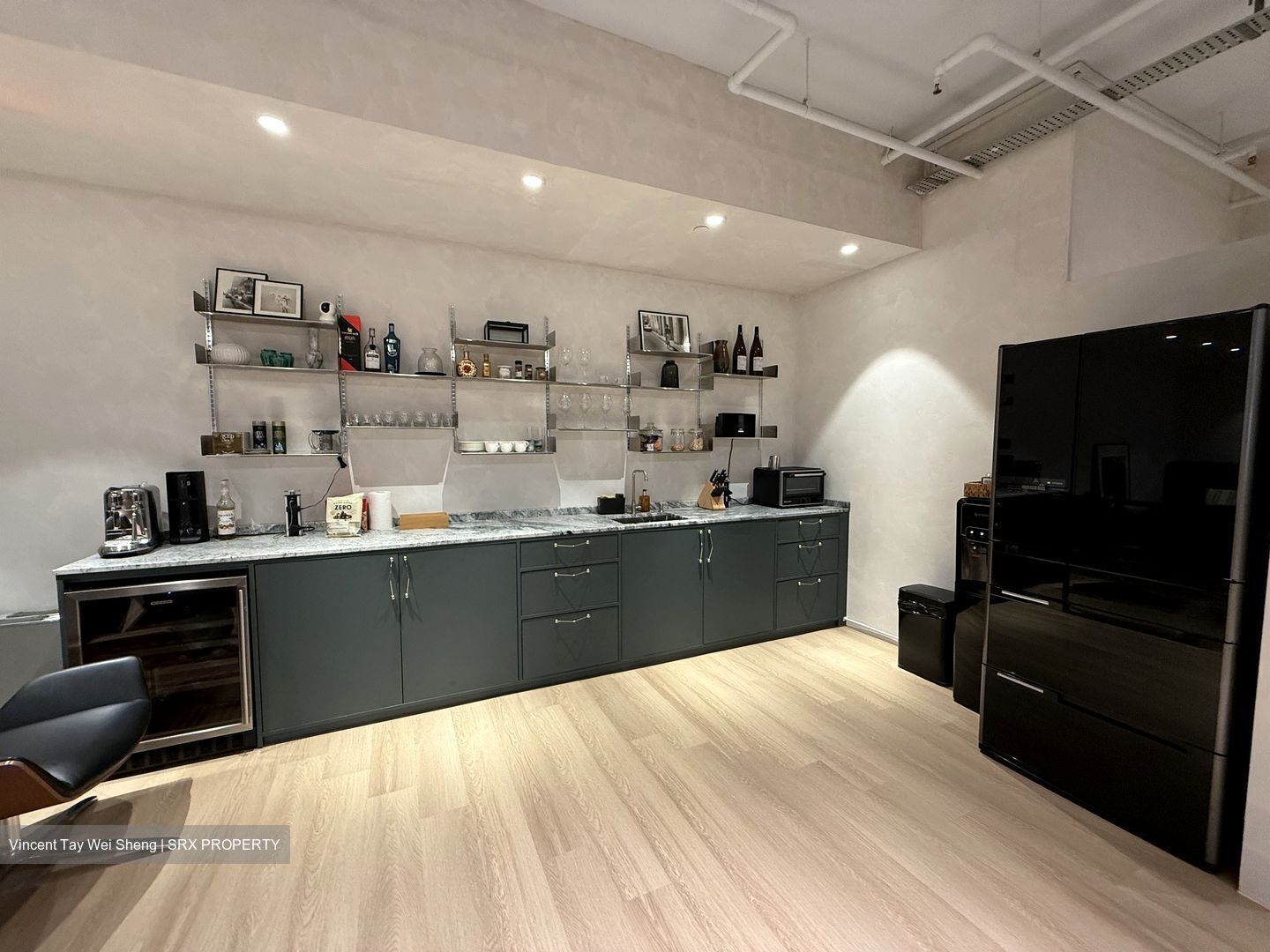 Vertex (D14), Office #524021871